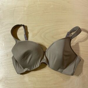 IZOD Wire Bra 42DD (CK)